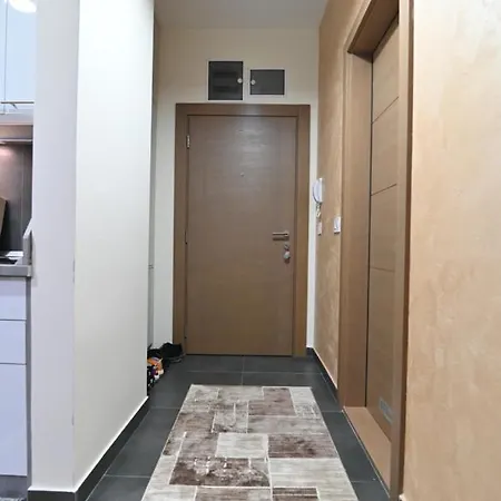 Romansa Apartment *